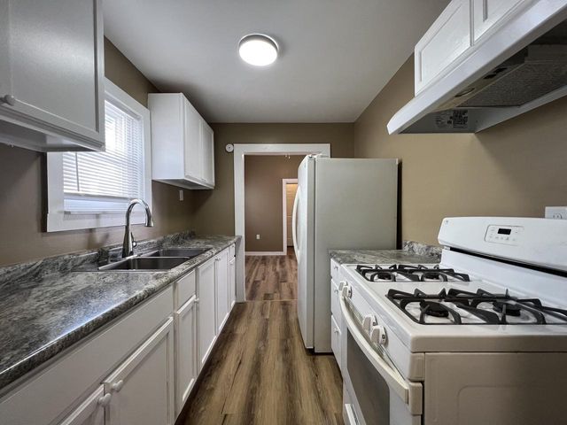 614 11th STREET, Racine, WI 53403