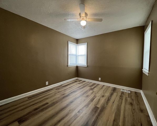 614 11th STREET, Racine, WI 53403