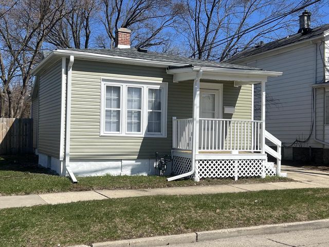614 11th STREET, Racine, WI 53403