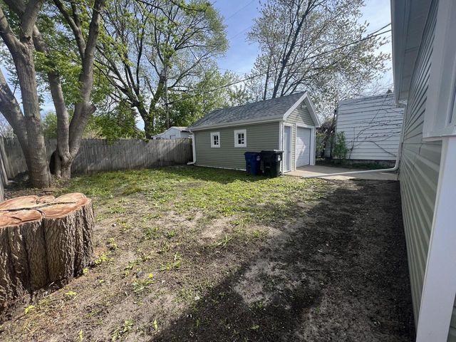 614 11th STREET, Racine, WI 53403