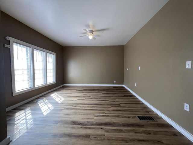 614 11th STREET, Racine, WI 53403