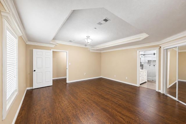 2114 Penny Lake Drive, Wallis, TX 77485