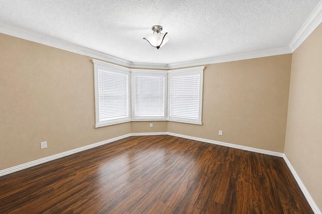 2114 Penny Lake Drive, Wallis, TX 77485