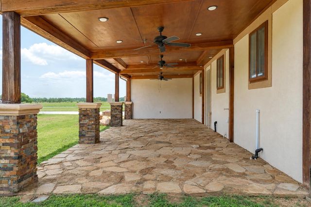 2114 Penny Lake Drive, Wallis, TX 77485