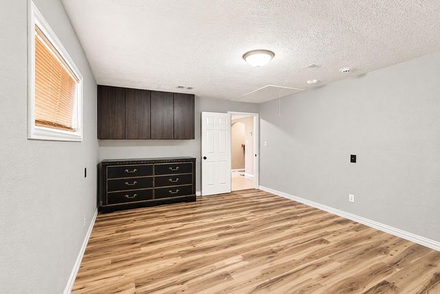 2114 Penny Lake Drive, Wallis, TX 77485