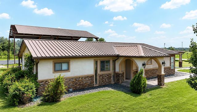 2114 Penny Lake Drive, Wallis, TX 77485