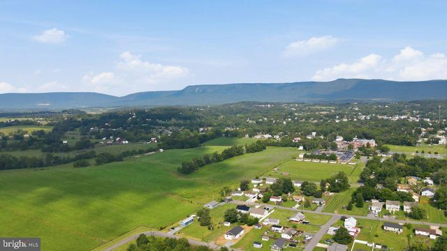 604 SIXTH STREET, Luray, VA 22835