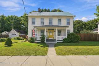 22 Bridge Street, Wallkill, NY 12589