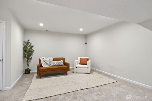 7368 Timber Wolf Drive, Carlisle, OH 45005