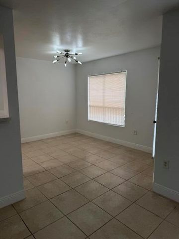 2647 NW 33rd Street 2310, Oakland Park, FL 33309