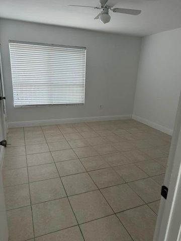 2647 NW 33rd Street 2310, Oakland Park, FL 33309