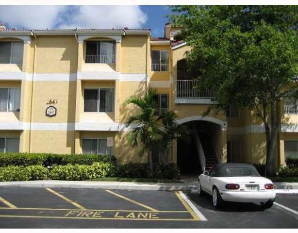 2647 NW 33rd Street 2310, Oakland Park, FL 33309