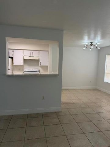 2647 NW 33rd Street 2310, Oakland Park, FL 33309