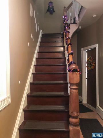 413 21st Street, Union City, NJ 07087