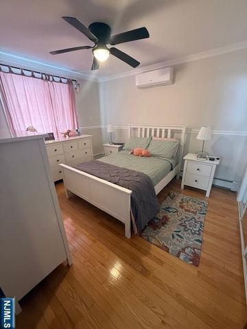 413 21st Street, Union City, NJ 07087