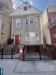 413 21st Street, Union City, NJ 07087