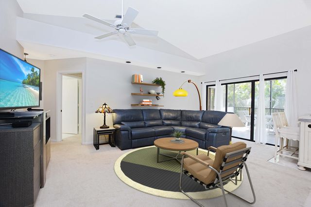 2406 Aspen Way 2406, Boynton Beach, FL 33436