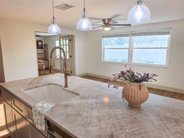 505 RED MANGROVE LANE, Apollo Beach, FL 33572