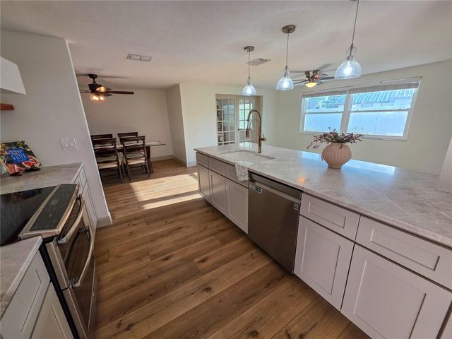 505 RED MANGROVE LANE, Apollo Beach, FL 33572