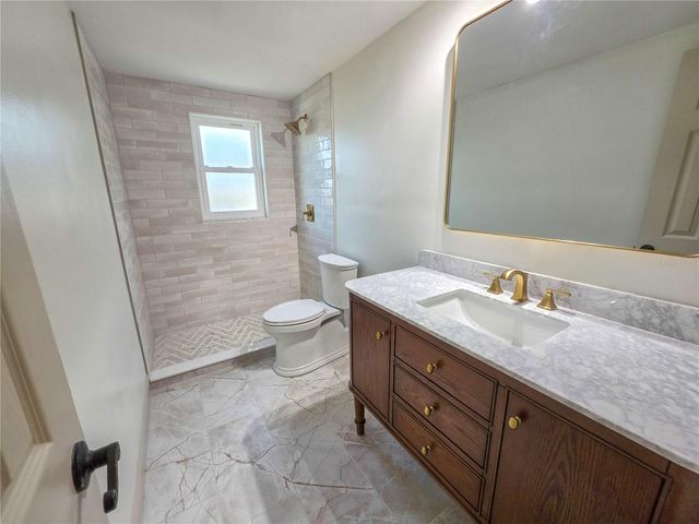 505 RED MANGROVE LANE, Apollo Beach, FL 33572