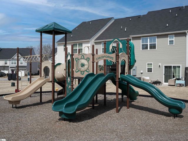 204 Roudwood Drive, Simpsonville, SC 29680