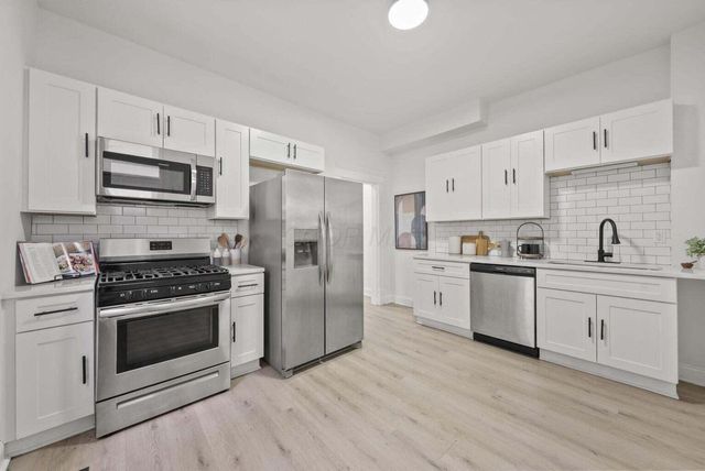 550 W TOWN Street, 550, Columbus, OH 43215