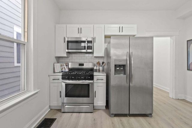 550 W TOWN Street, 550, Columbus, OH 43215
