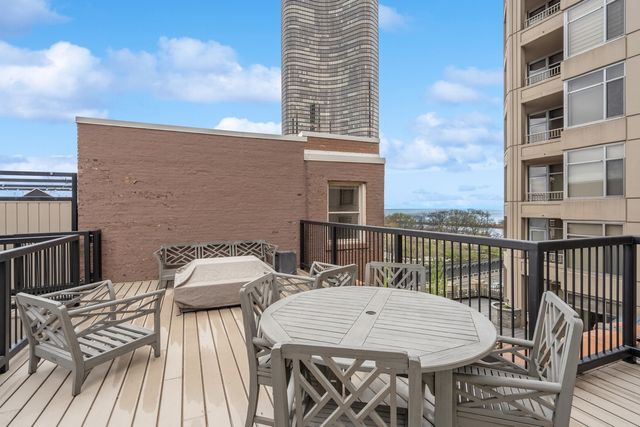 540 N Lake Shore Drive 718-719, Chicago, IL 60611