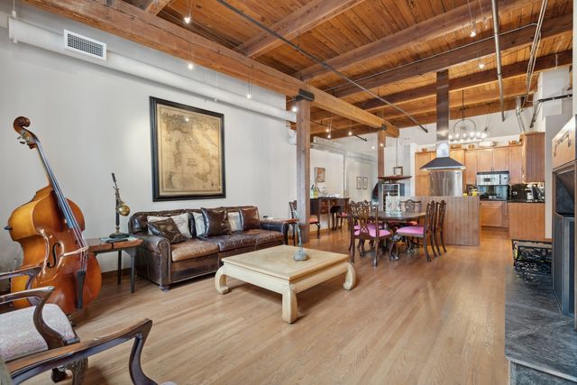 540 N Lake Shore Drive 718-719, Chicago, IL 60611