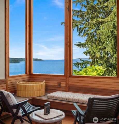 6814 SW Maury Park Rd, Vashon, WA 98070