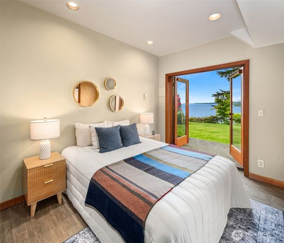 6814 SW Maury Park Rd, Vashon, WA 98070