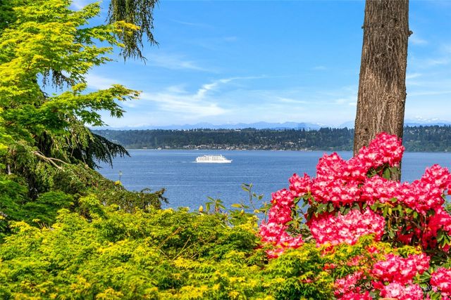 6814 SW Maury Park Rd, Vashon, WA 98070