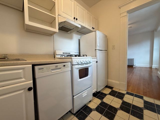 8 Garrison Street 610, Boston, MA 02116