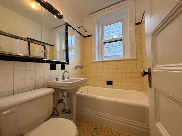 8 Garrison Street 610, Boston, MA 02116