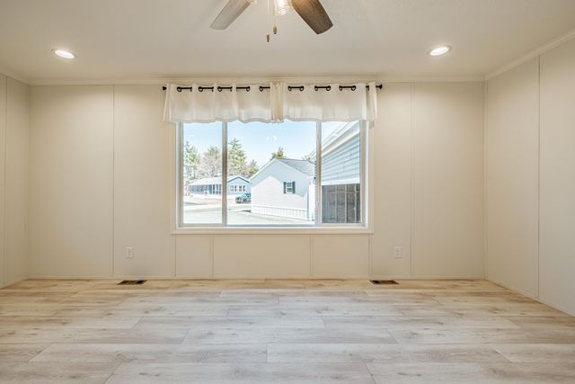 68 Diamondback Drive, Rochester, NH 03868