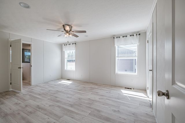 68 Diamondback Drive, Rochester, NH 03868