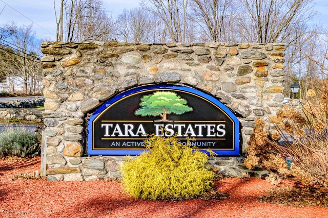 68 Diamondback Drive, Rochester, NH 03868