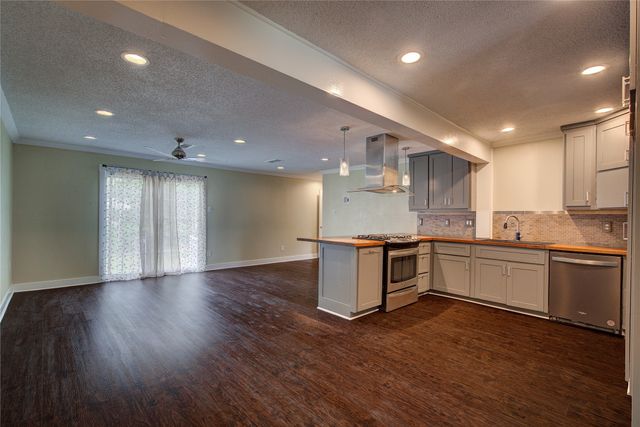 1507 Crestridge Drive, Mesquite, TX 75149