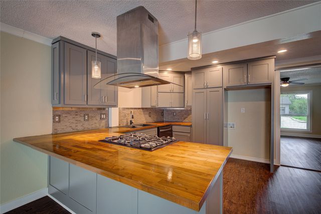 1507 Crestridge Drive, Mesquite, TX 75149