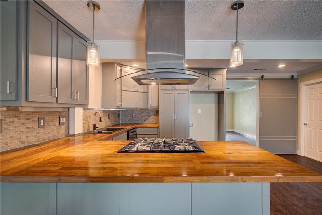 1507 Crestridge Drive, Mesquite, TX 75149