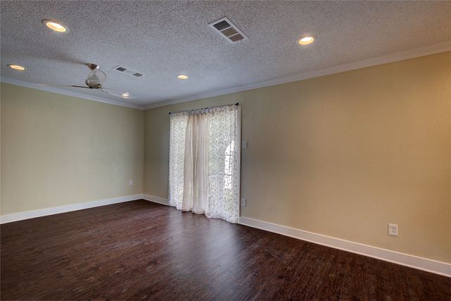 1507 Crestridge Drive, Mesquite, TX 75149