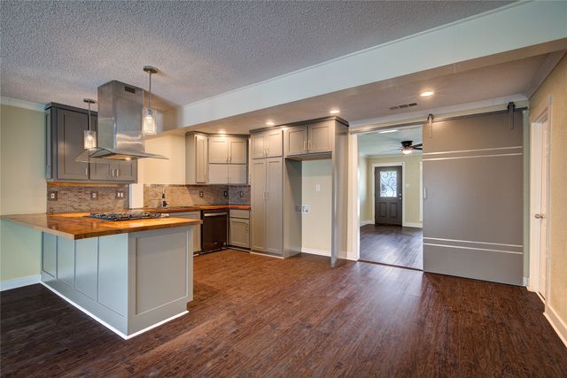 1507 Crestridge Drive, Mesquite, TX 75149