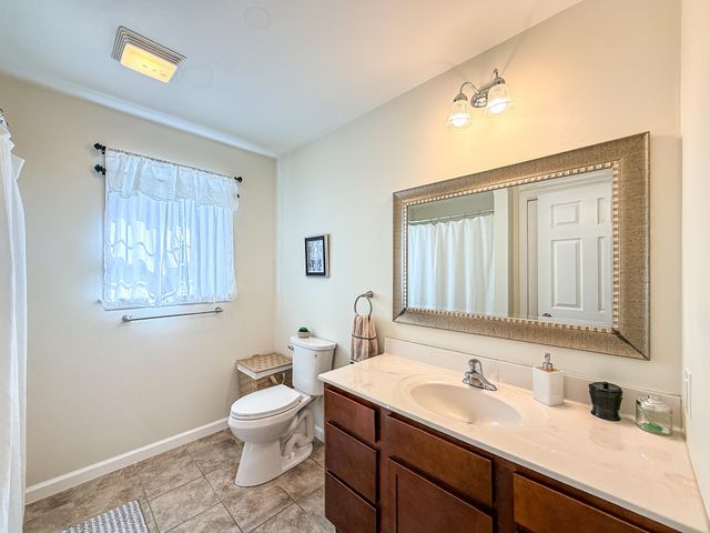 52 Phelps St, Marlborough, MA 01752