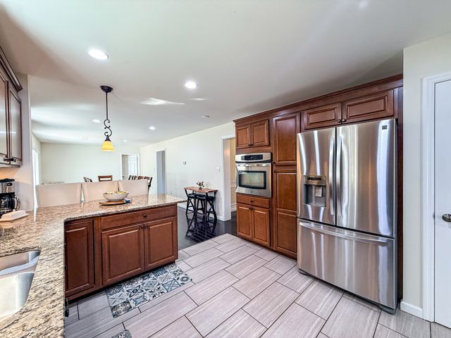 52 Phelps St, Marlborough, MA 01752