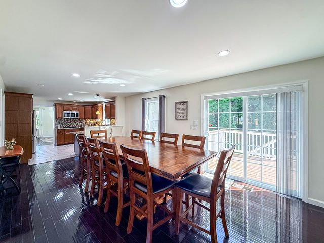 52 Phelps St, Marlborough, MA 01752