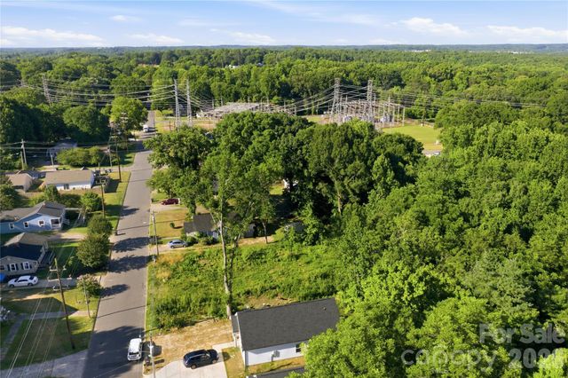 1318 7th Street, Statesville, NC 28677