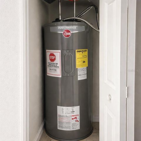 1021 FAIRBURN AVENUE, Clearwater, FL 33755