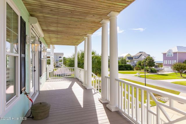 119 Pintail Lane, Harkers Island, NC 28531