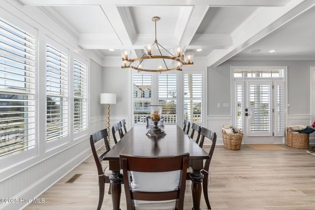 119 Pintail Lane, Harkers Island, NC 28531