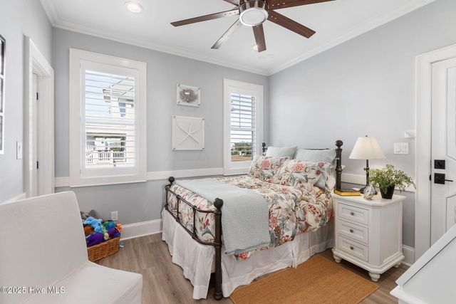 119 Pintail Lane, Harkers Island, NC 28531